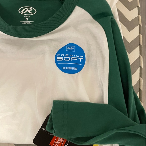 ***2/$15*** Men’s long sleeve tee. - Picture 7 of 9